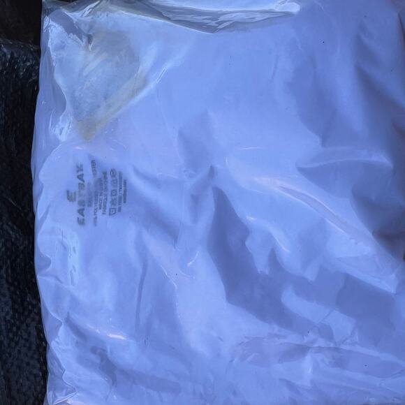 White East Bay XXL Long sleeve Gymtech tee NEW - Picture 1 of 3